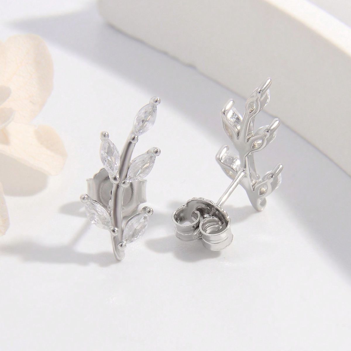 Leaf Shape Earrings 925 Sterling Silver