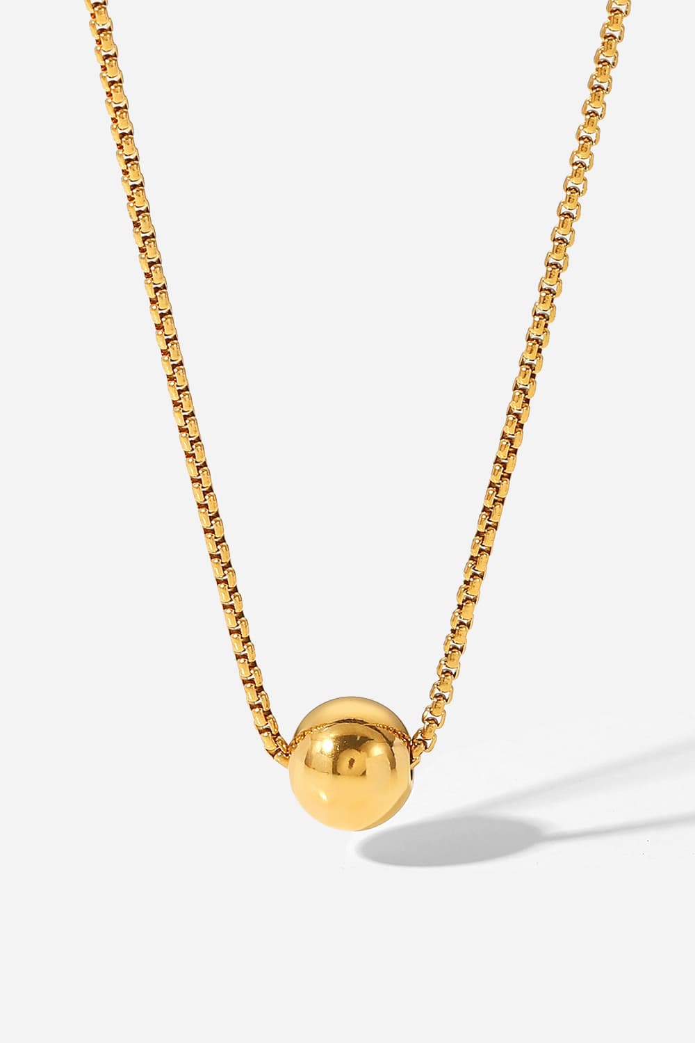 Round Shape Pendant Necklace 18K Gold-Plated